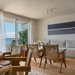 Apartment View 180